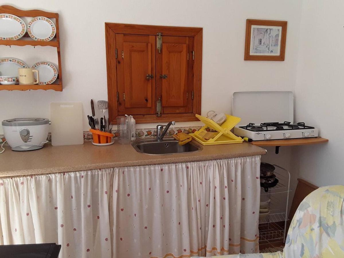 2-Bed Apartment - Sleeps 3 - Parking - Near Albox Eksteriør billede