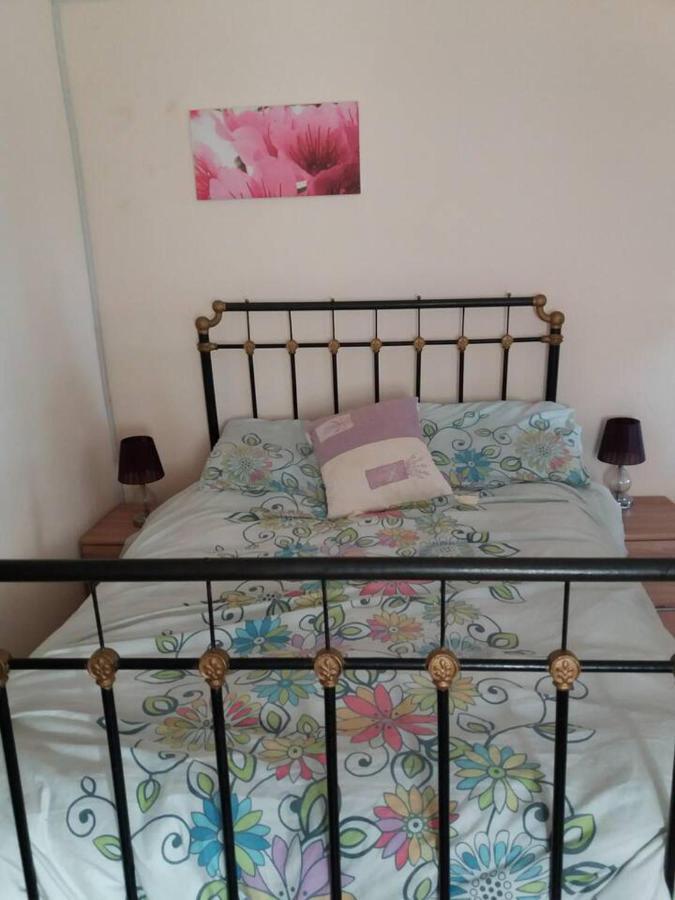2-Bed Apartment - Sleeps 3 - Parking - Near Albox Eksteriør billede